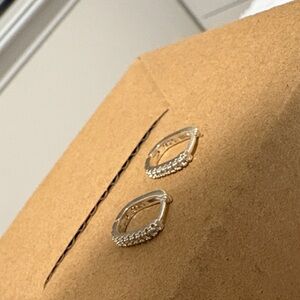 SOLD‼️Elegant 925 Silver Women's Earring